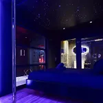 Loveroom O Diable Des Plaisirs *