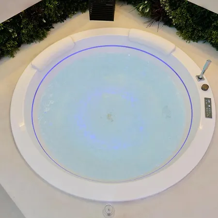 Apartmán Loveroom O Diable Des Plaisirs Tourcoing