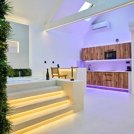 Loveroom O Diable Des Plaisirs *