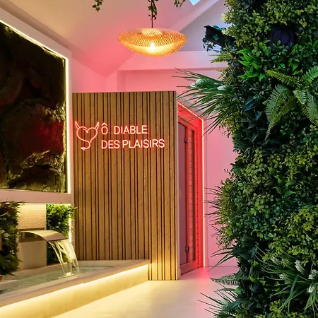 Apartmán Loveroom O Diable Des Plaisirs Tourcoing