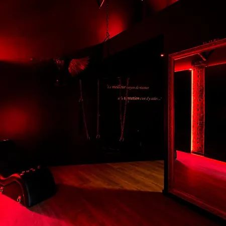 Loveroom O Diable Des Plaisirs Tourcoing