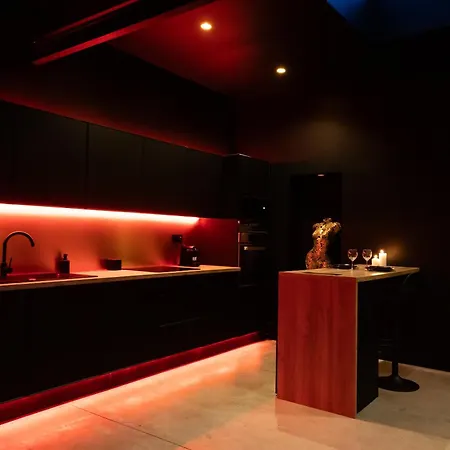 Loveroom O Diable Des Plaisirs Σπίτι διακοπών *