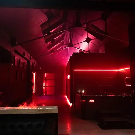 度假居 Loveroom O Diable Des Plaisirs *