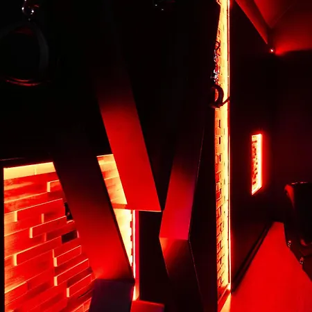 Tatil Evi Loveroom O Diable Des Plaisirs Tourcoing