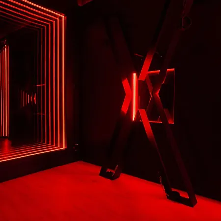 Loveroom O Diable Des Plaisirs