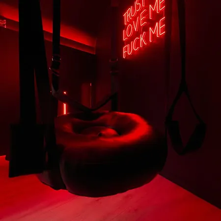 Loveroom O Diable Des Plaisirs * 图尔昆